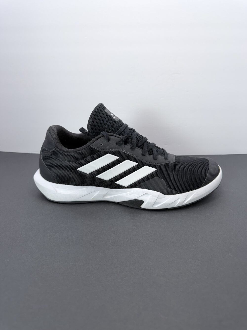 Adidas Men’s Athletics Training Amplimove IF0953 Size 12 1/2 Black/white
